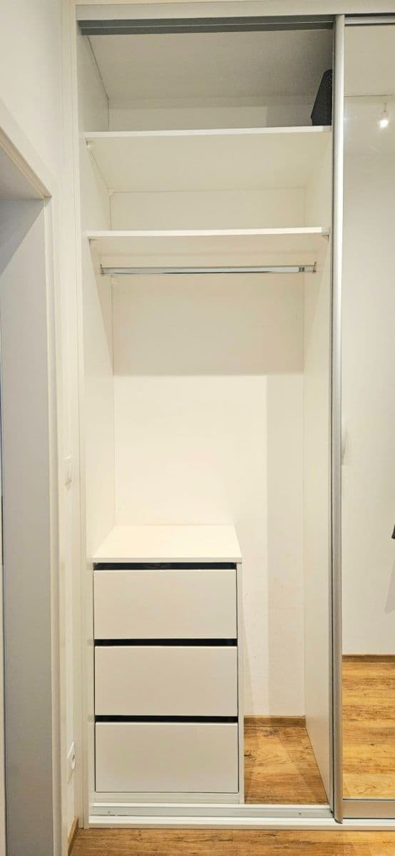 Predaj bytu 1-izbový 37 m², Štanderova, Praha, Praha Predaj bytu 1-izbový 37 m², Štanderova, Praha, Praha