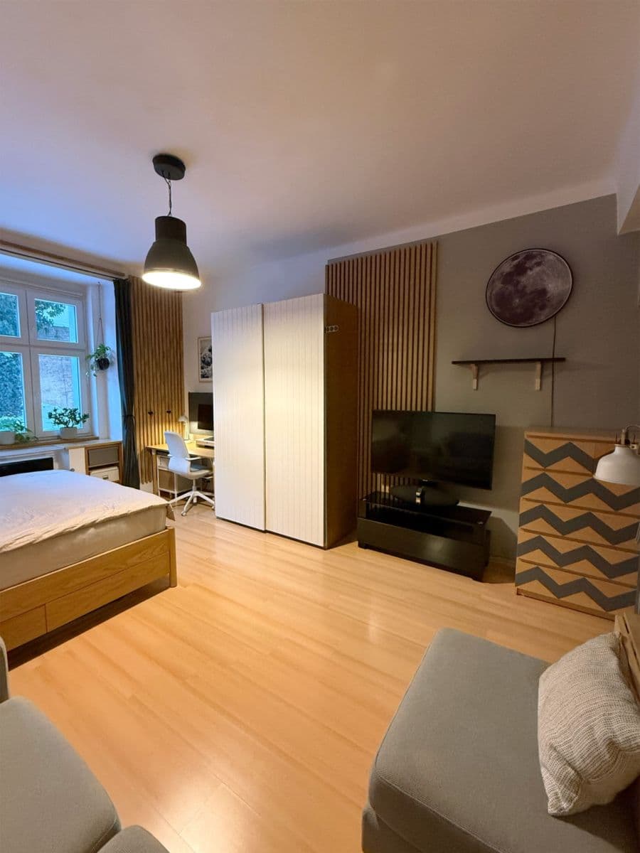 Prenájom bytu 1-izbový 37 m², Na Maninách, Praha, Praha Prenájom bytu 1-izbový 37 m², Na Maninách, Praha, Praha