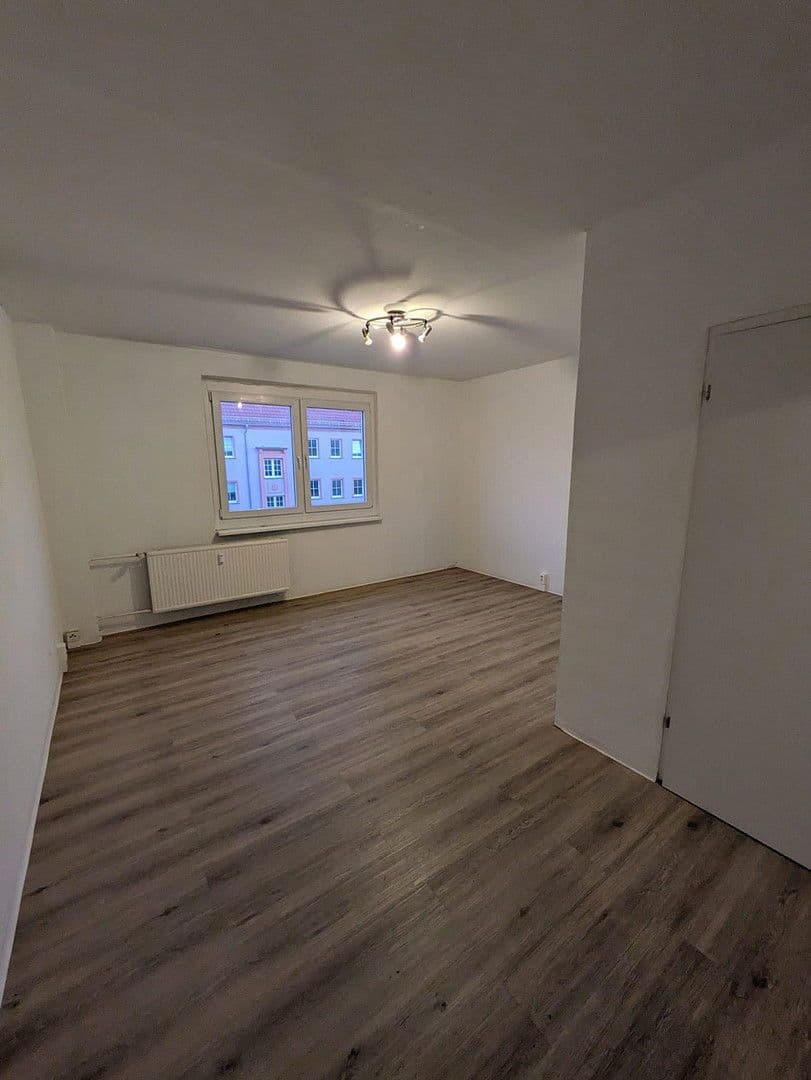 Prenájom bytu 3-izbový 60 m², Marktstraße, Pasewalk, Meklenbursko-Predpomoransko Prenájom bytu 3-izbový 60 m², Marktstraße, Pasewalk, Meklenbursko-Predpomoransko