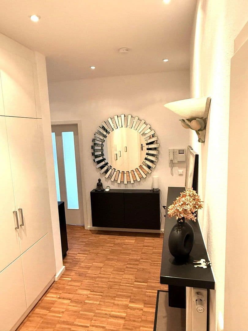 Prenájom bytu 2-izbový 90 m², Ellmaierstraße 6, Rosenheim, Bavorsko Prenájom bytu 2-izbový 90 m², Ellmaierstraße 6, Rosenheim, Bavorsko