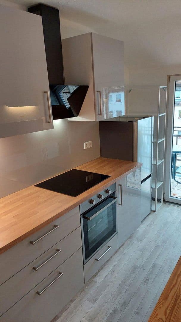 Prenájom bytu 3-izbový 65 m², Munkerstr., Nürnberg, Bavorsko Prenájom bytu 3-izbový 65 m², Munkerstr., Nürnberg, Bavorsko