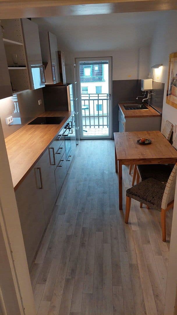 Prenájom bytu 3-izbový 65 m², Munkerstr., Nürnberg, Bavorsko Prenájom bytu 3-izbový 65 m², Munkerstr., Nürnberg, Bavorsko