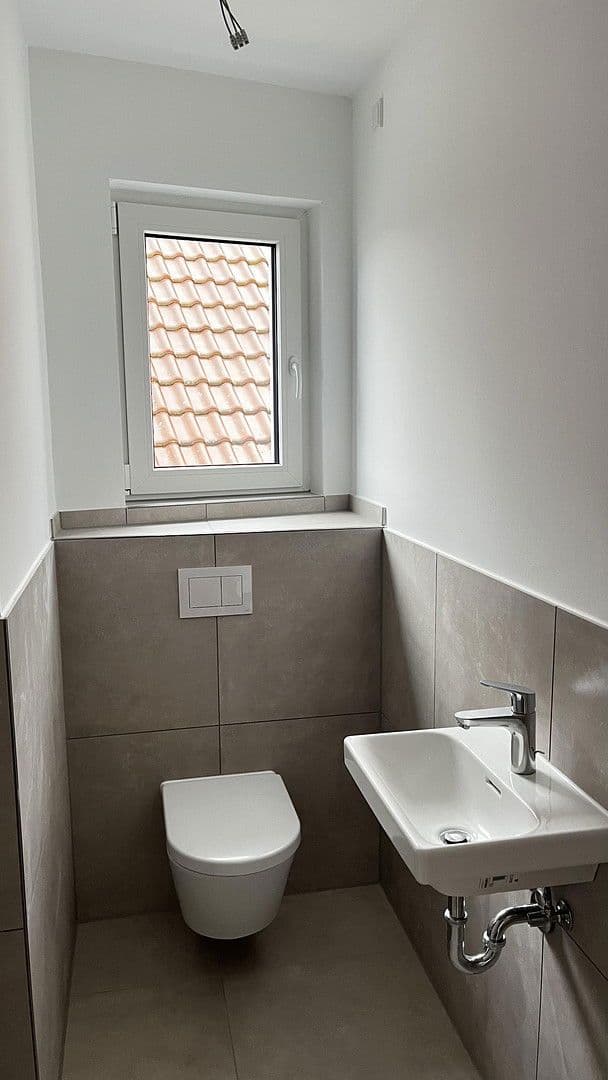 Prenájom bytu 4-izbový 94 m², Seligenstadt, Hesensko Prenájom bytu 4-izbový 94 m², Seligenstadt, Hesensko