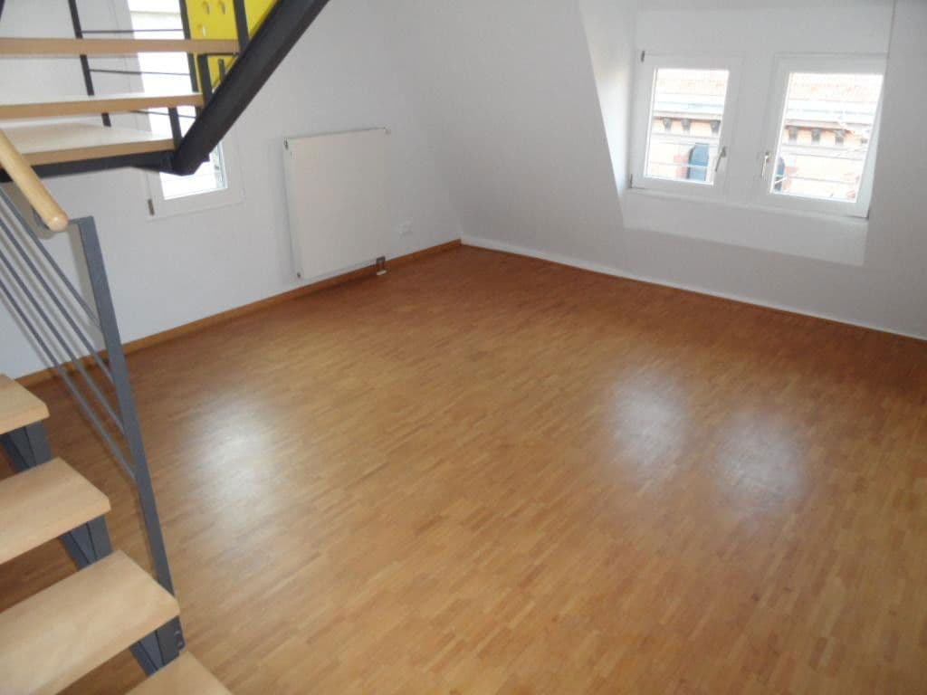 Prenájom bytu 2-izbový 109 m², Mozartstr. 3, Stuttgart, Bádensko-Wurttembersko Prenájom bytu 2-izbový 109 m², Mozartstr. 3, Stuttgart, Bádensko-Wurttembersko