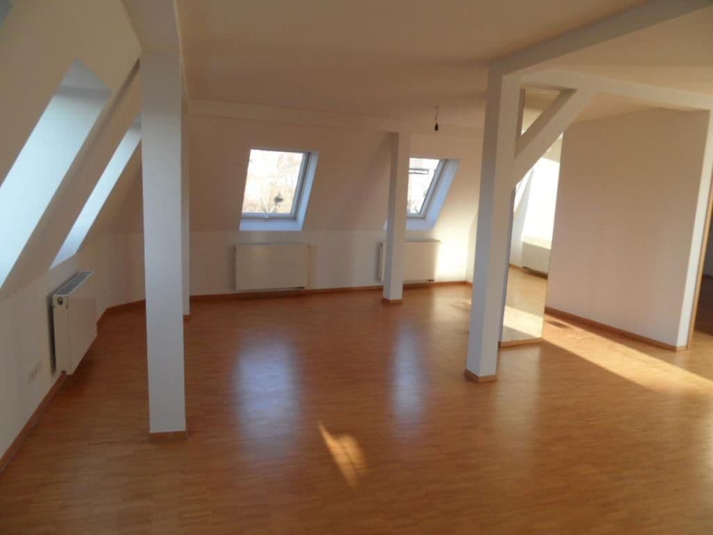 Prenájom bytu 2-izbový 109 m², Mozartstr. 3, Stuttgart, Bádensko-Wurttembersko Prenájom bytu 2-izbový 109 m², Mozartstr. 3, Stuttgart, Bádensko-Wurttembersko