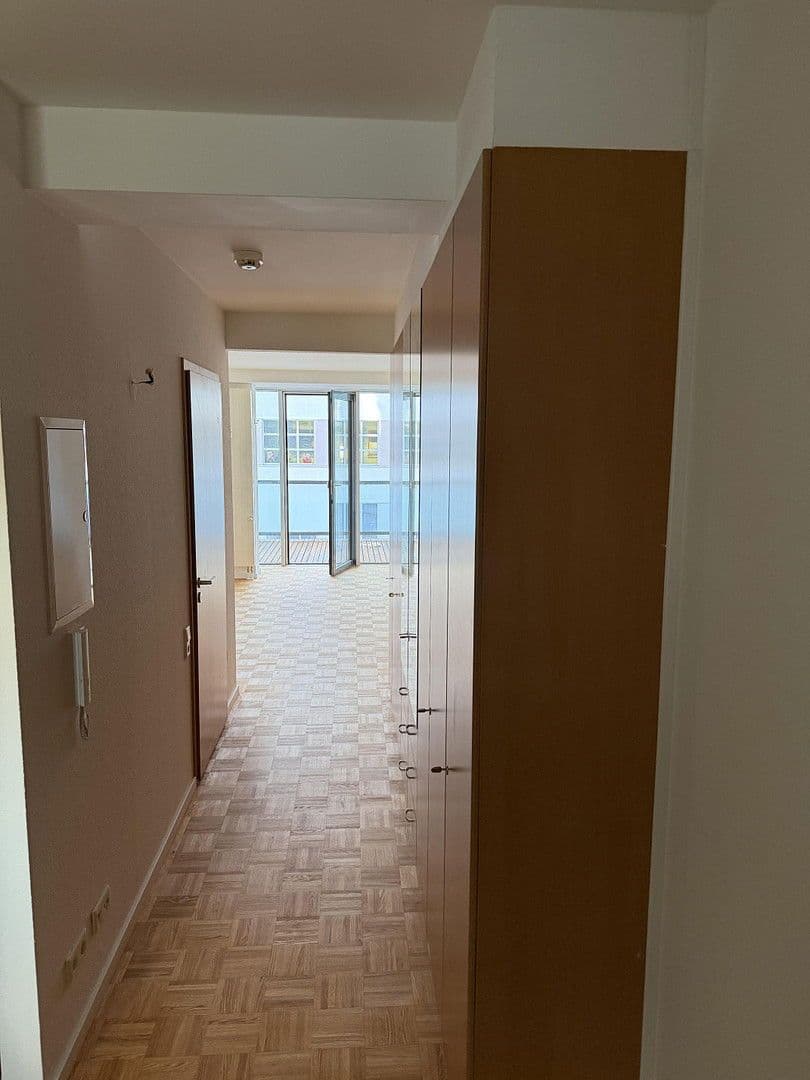 Prenájom bytu 1-izbový 45 m², Eierstr. X, Stuttgart, Bádensko-Wurttembersko Prenájom bytu 1-izbový 45 m², Eierstr. X, Stuttgart, Bádensko-Wurttembersko