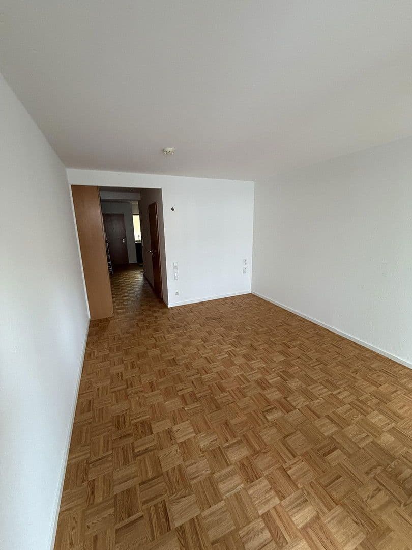 Prenájom bytu 1-izbový 45 m², Eierstr. X, Stuttgart, Bádensko-Wurttembersko Prenájom bytu 1-izbový 45 m², Eierstr. X, Stuttgart, Bádensko-Wurttembersko