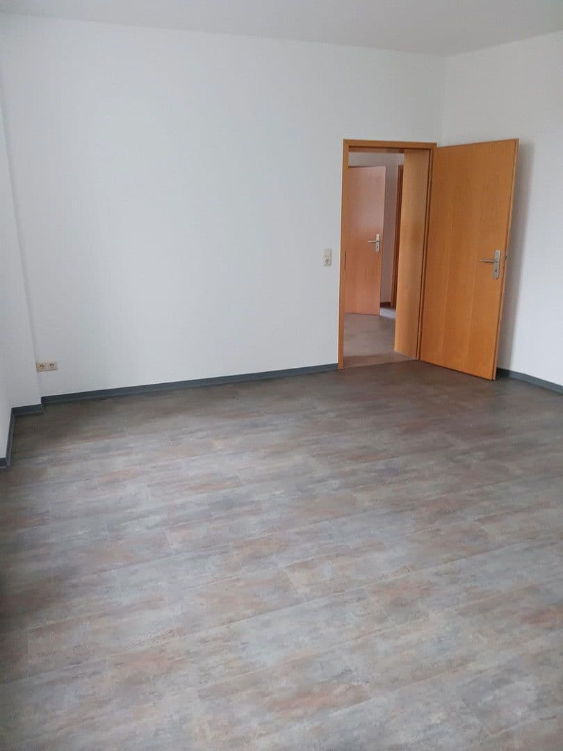 Predaj bytu 4-izbový 98 m², Mühlhäuser Straße 26, Dingelstädt, Durínsko Predaj bytu 4-izbový 98 m², Mühlhäuser Straße 26, Dingelstädt, Durínsko