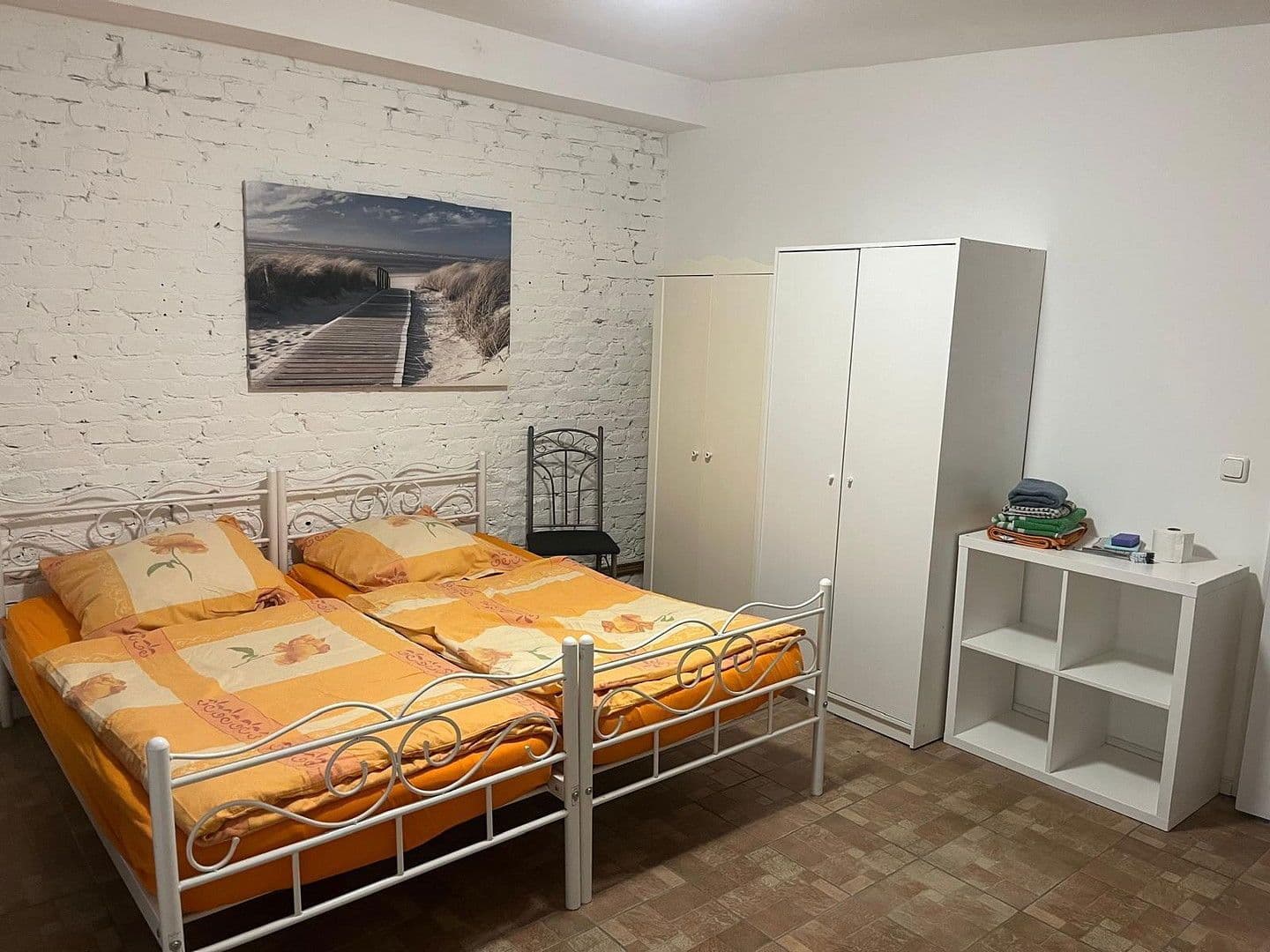 Prenájom bytu 1-izbový 12 m², Berlin, Berlín Prenájom bytu 1-izbový 12 m², Berlin, Berlín