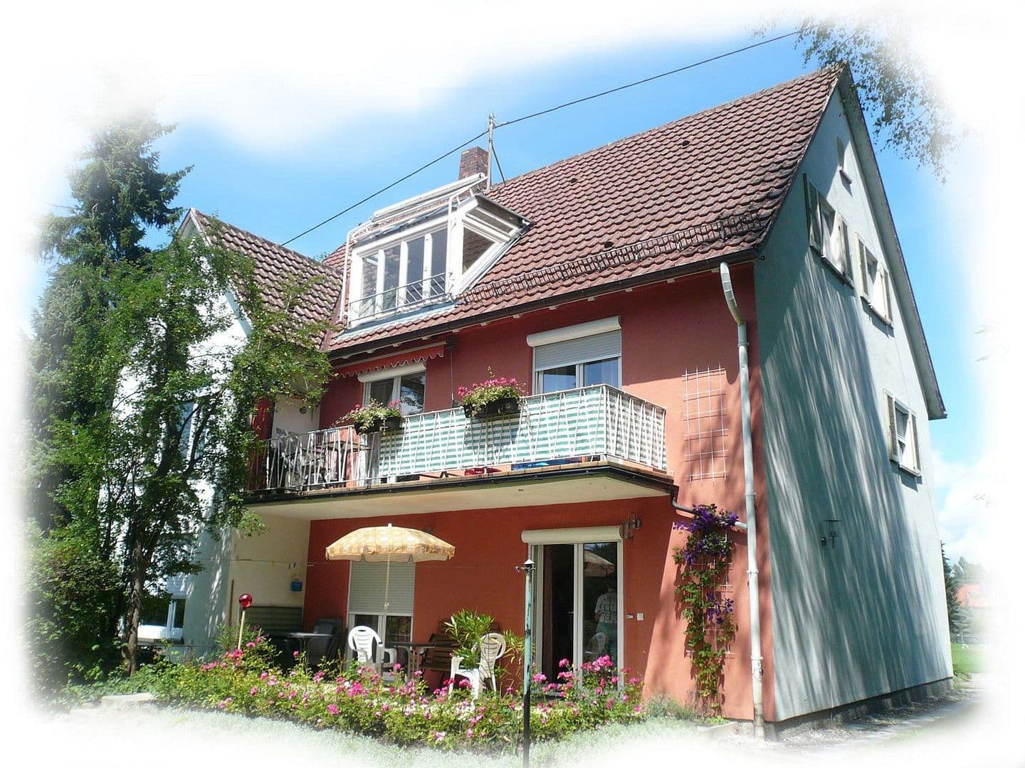 Predaj domu 258 m², pozemek 735 m², Bad Waldsee, Bádensko-Wurttembersko Predaj domu 258 m², pozemek 735 m², Bad Waldsee, Bádensko-Wurttembersko