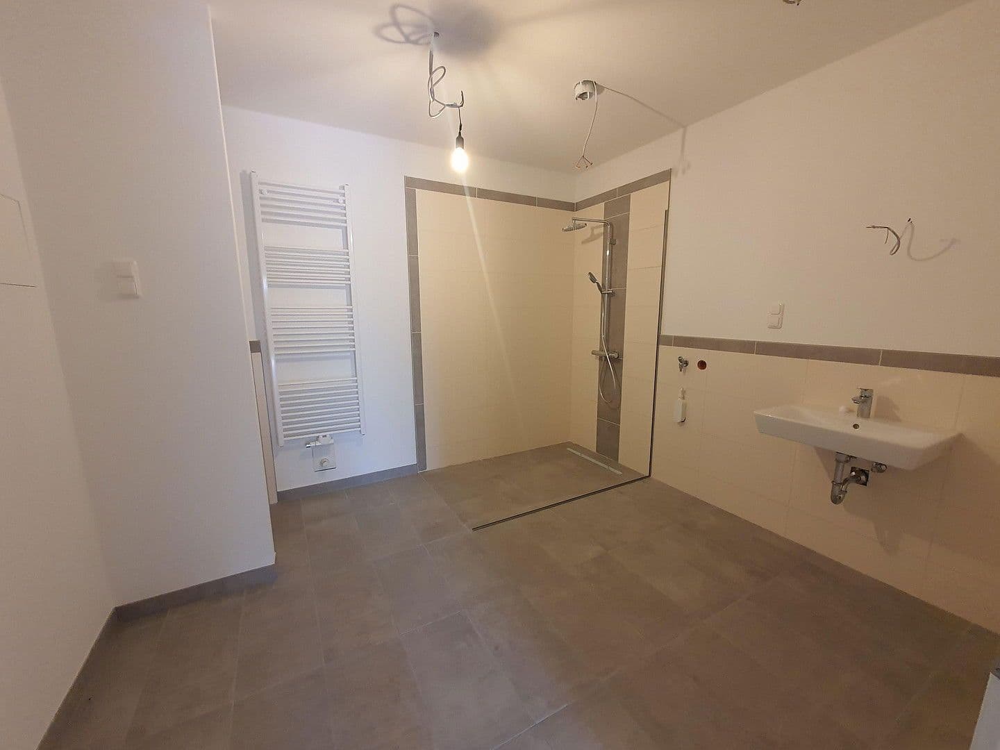 Prenájom bytu 3-izbový 92 m², Mannhagener Straße 5, Panten, Šlezvicko-Holštajnsko Prenájom bytu 3-izbový 92 m², Mannhagener Straße 5, Panten, Šlezvicko-Holštajnsko