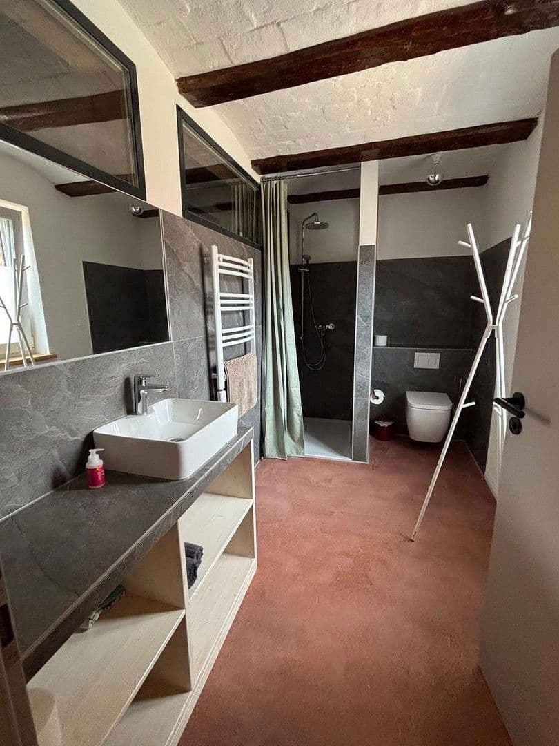 Prenájom bytu 3-izbový 18 m², Madsow 19-22, Neuburg, Meklenbursko-Predpomoransko Prenájom bytu 3-izbový 18 m², Madsow 19-22, Neuburg, Meklenbursko-Predpomoransko