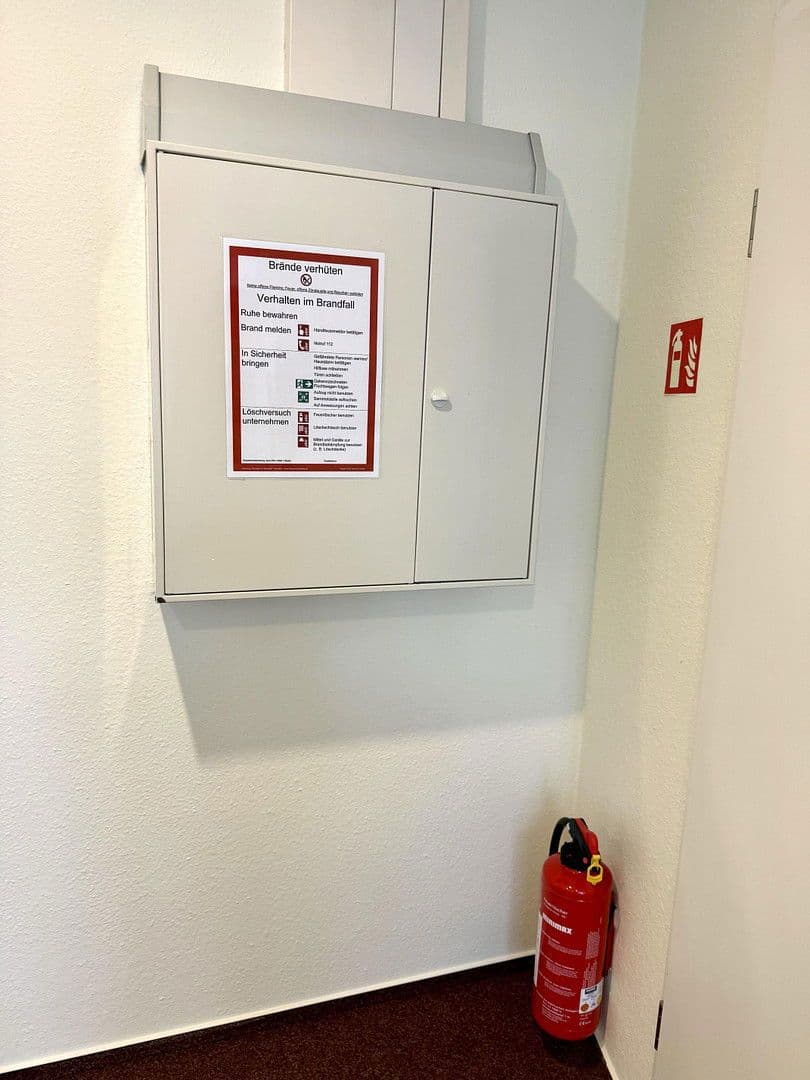 Prenájom kancelárie 210 m², Lübecker Straße 25-27, Schwerin - Altstadt, Meklenbursko-Predpomoransko Prenájom kancelárie 210 m², Lübecker Straße 25-27, Schwerin - Altstadt, Meklenbursko-Predpomoransko