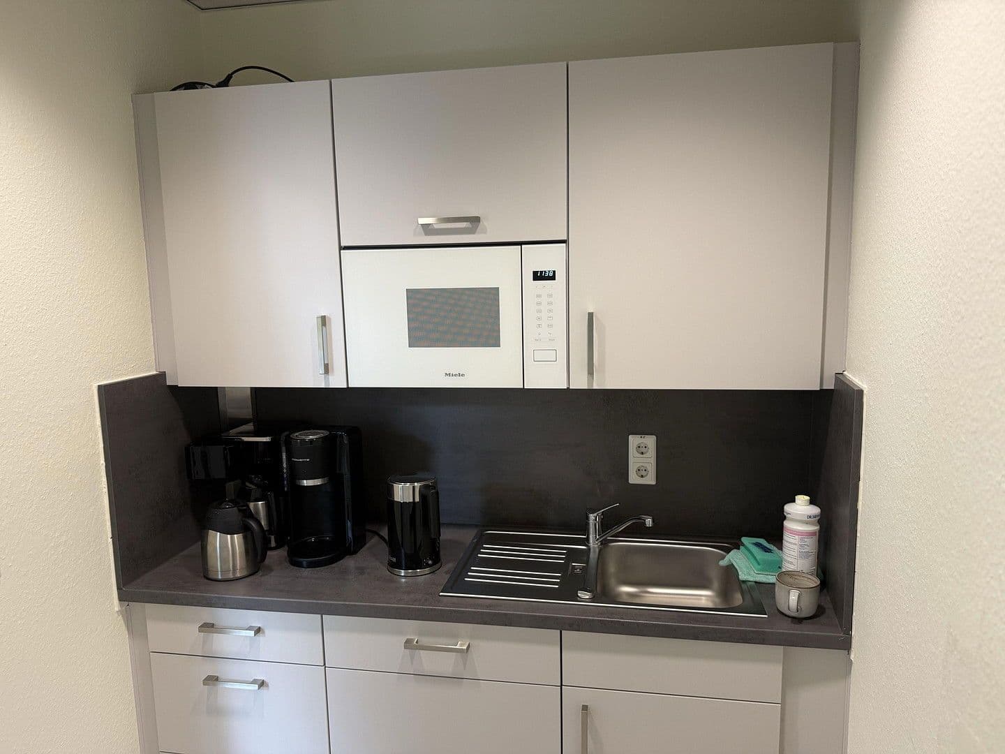 Prenájom kancelárie 210 m², Lübecker Straße 25-27, Schwerin - Altstadt, Meklenbursko-Predpomoransko Prenájom kancelárie 210 m², Lübecker Straße 25-27, Schwerin - Altstadt, Meklenbursko-Predpomoransko