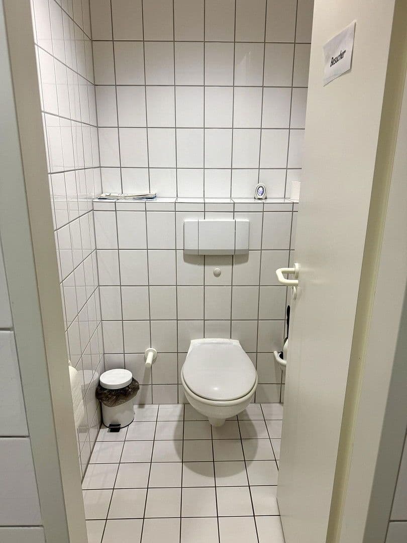 Prenájom kancelárie 210 m², Lübecker Straße 25-27, Schwerin - Altstadt, Meklenbursko-Predpomoransko Prenájom kancelárie 210 m², Lübecker Straße 25-27, Schwerin - Altstadt, Meklenbursko-Predpomoransko