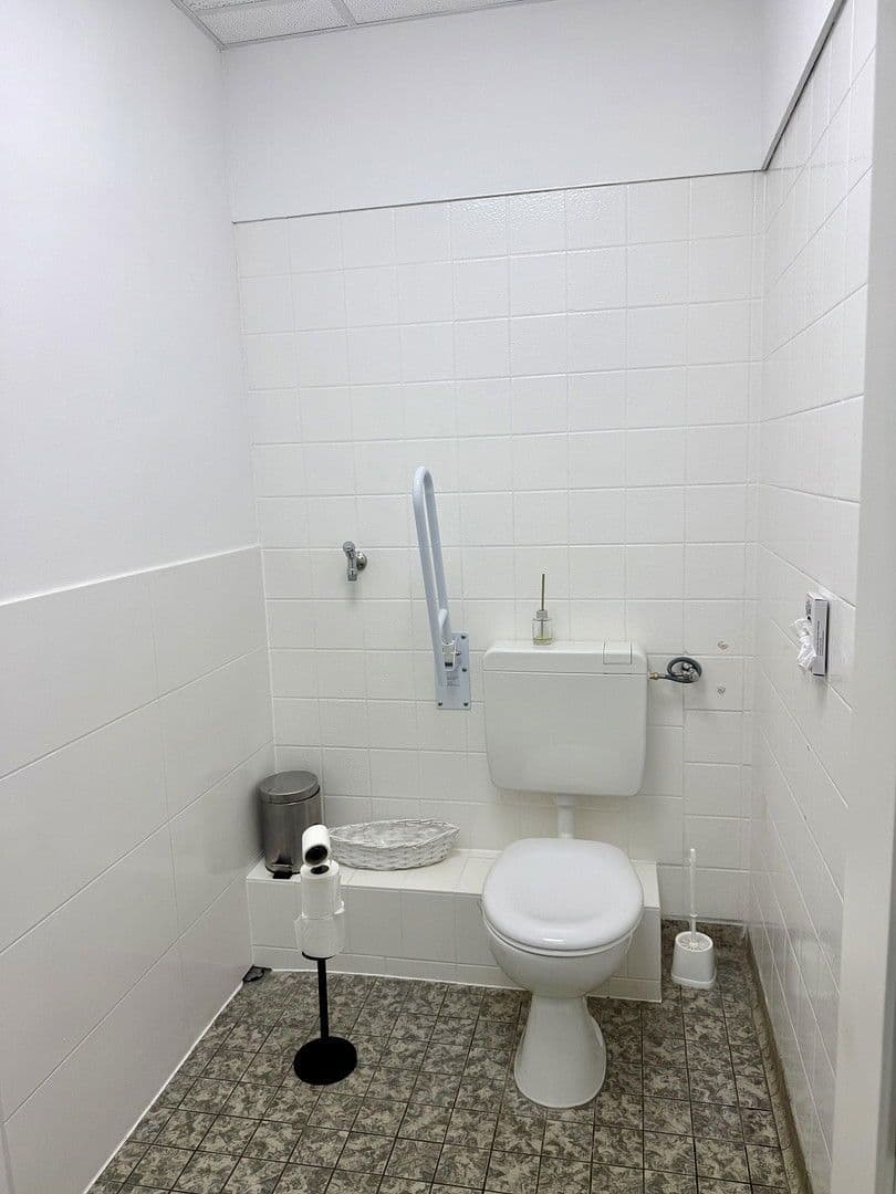 Prenájom kancelárie 250 m², Sophienblatt 82-86, Kiel, Šlezvicko-Holštajnsko Prenájom kancelárie 250 m², Sophienblatt 82-86, Kiel, Šlezvicko-Holštajnsko