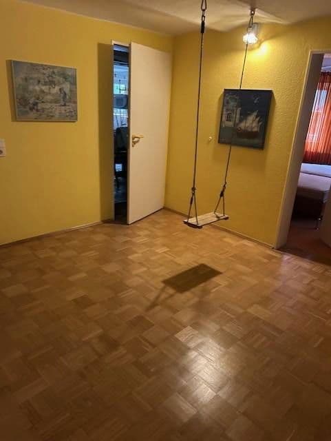 Prenájom bytu 7-izbový 220 m², Oldenburg (Oldenburg), Dolné Sasko Prenájom bytu 7-izbový 220 m², Oldenburg (Oldenburg), Dolné Sasko