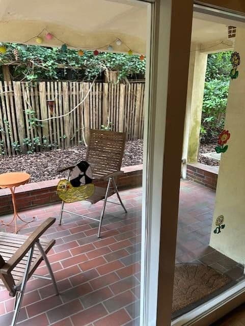 Prenájom bytu 7-izbový 220 m², Oldenburg (Oldenburg), Dolné Sasko Prenájom bytu 7-izbový 220 m², Oldenburg (Oldenburg), Dolné Sasko