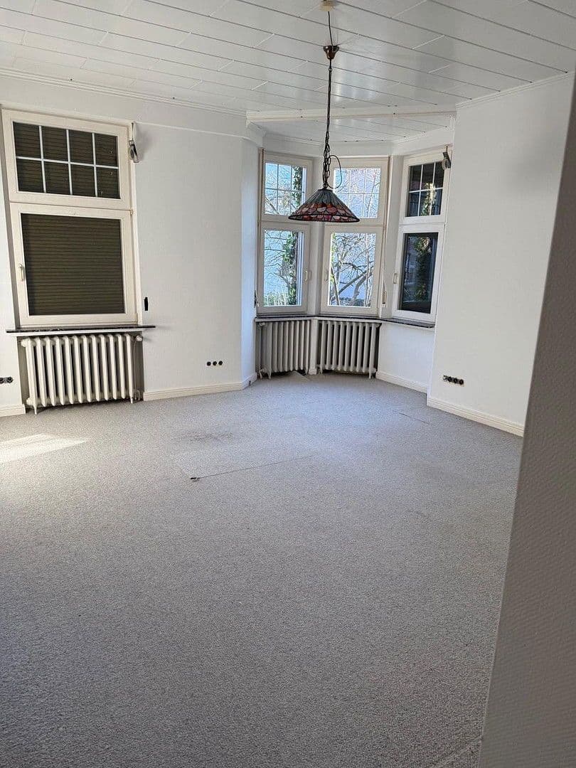 Prenájom bytu 7-izbový 220 m², Oldenburg (Oldenburg), Dolné Sasko Prenájom bytu 7-izbový 220 m², Oldenburg (Oldenburg), Dolné Sasko