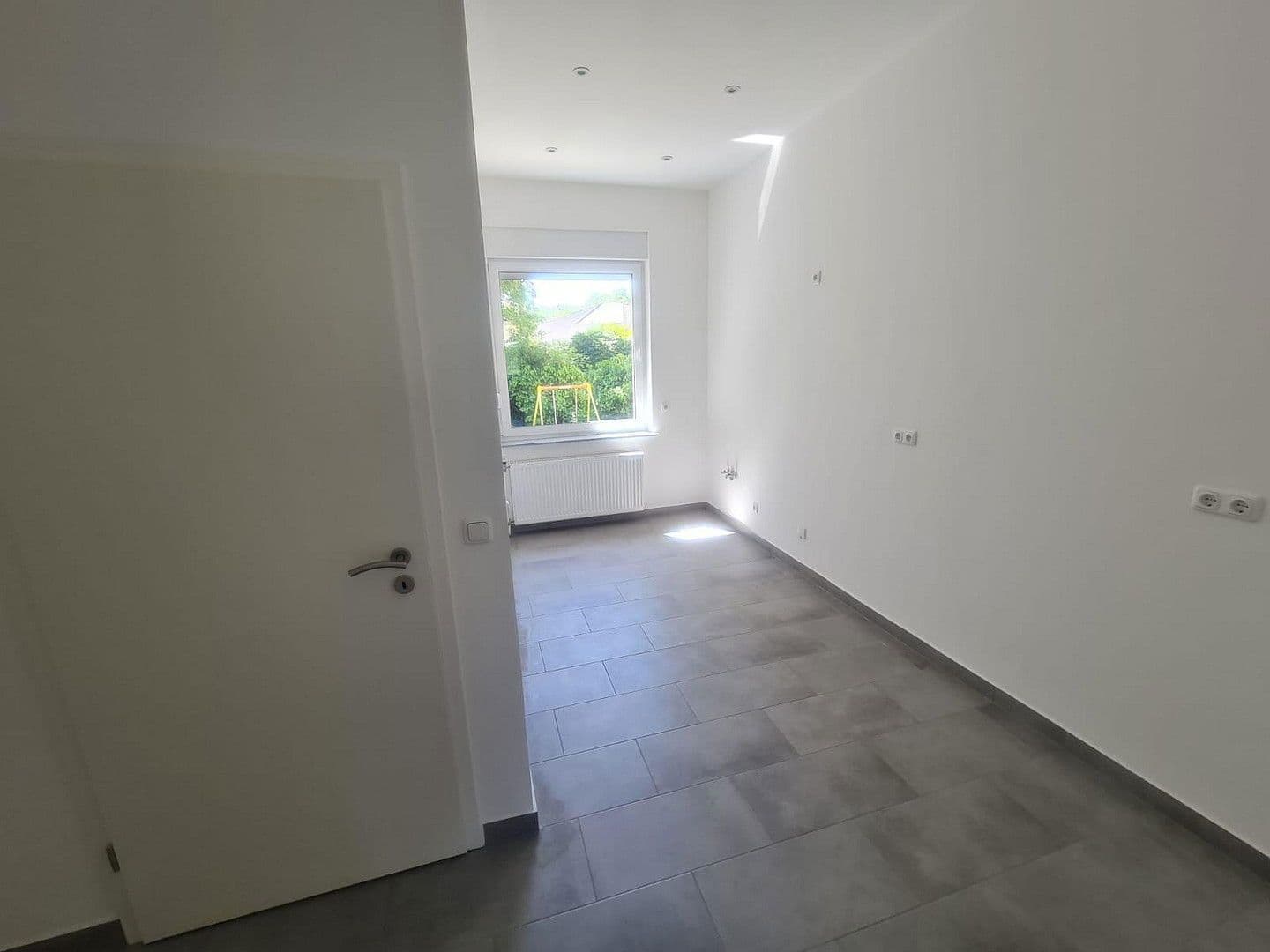 Predaj domu 285 m², pozemek 218 m², Oberhausen, Severné Porýnie - Westfálsko Predaj domu 285 m², pozemek 218 m², Oberhausen, Severné Porýnie - Westfálsko