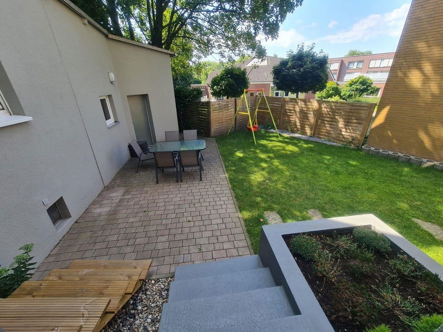 Predaj domu 285 m², pozemek 218 m², Oberhausen, Severné Porýnie - Westfálsko Predaj domu 285 m², pozemek 218 m², Oberhausen, Severné Porýnie - Westfálsko