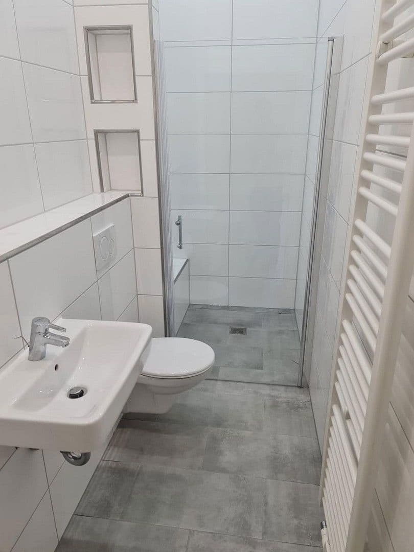 Predaj domu 285 m², pozemek 218 m², Oberhausen, Severné Porýnie - Westfálsko Predaj domu 285 m², pozemek 218 m², Oberhausen, Severné Porýnie - Westfálsko