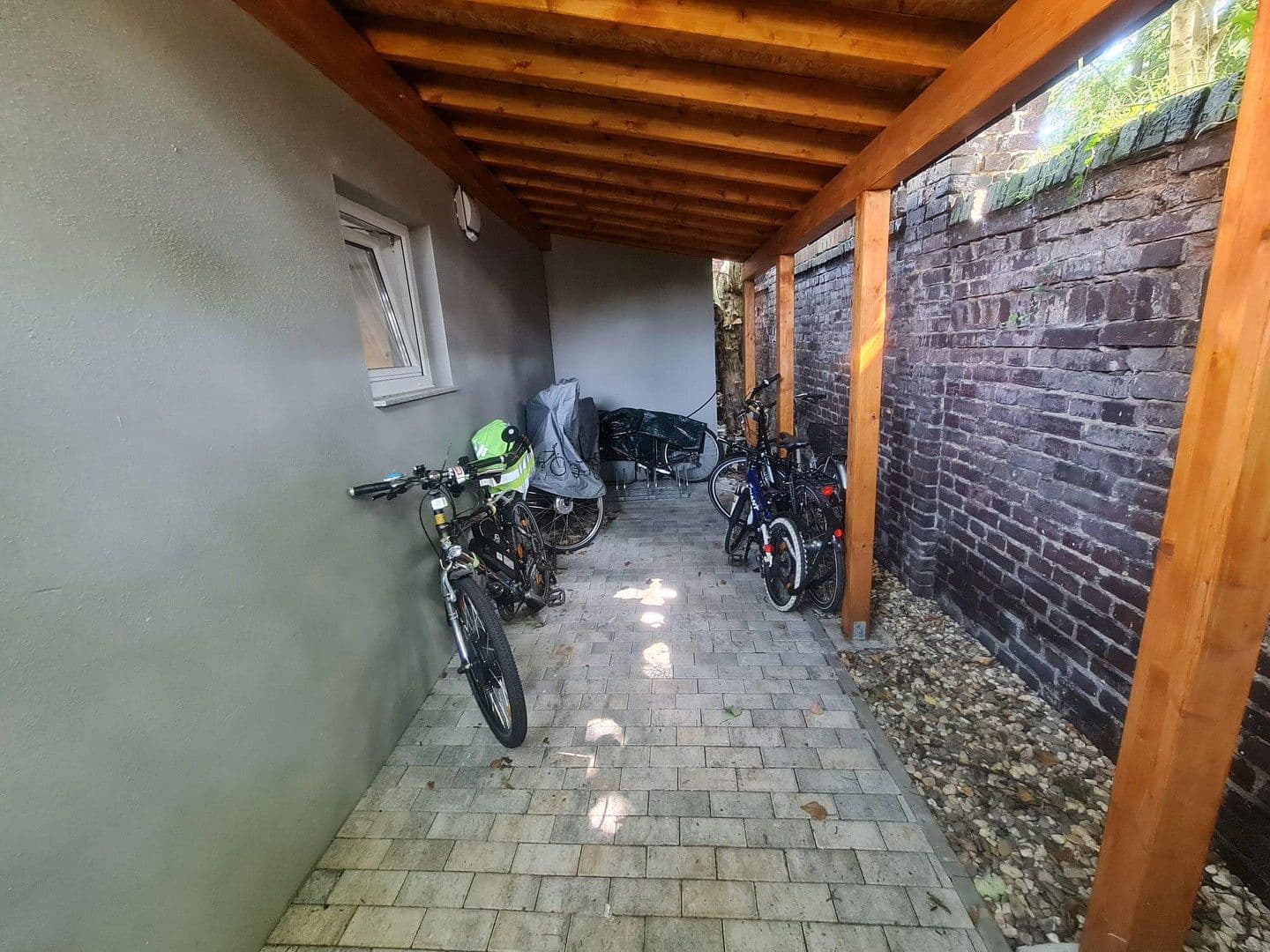 Predaj domu 285 m², pozemek 218 m², Oberhausen, Severné Porýnie - Westfálsko Predaj domu 285 m², pozemek 218 m², Oberhausen, Severné Porýnie - Westfálsko