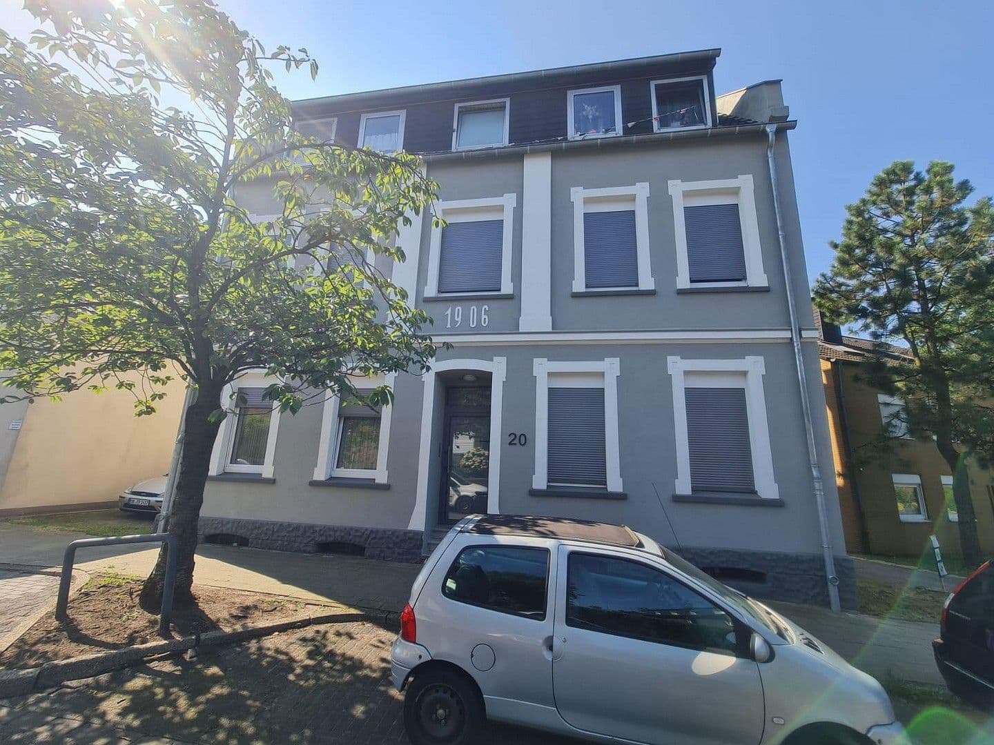 Predaj domu 285 m², pozemek 218 m², Oberhausen, Severné Porýnie - Westfálsko Predaj domu 285 m², pozemek 218 m², Oberhausen, Severné Porýnie - Westfálsko