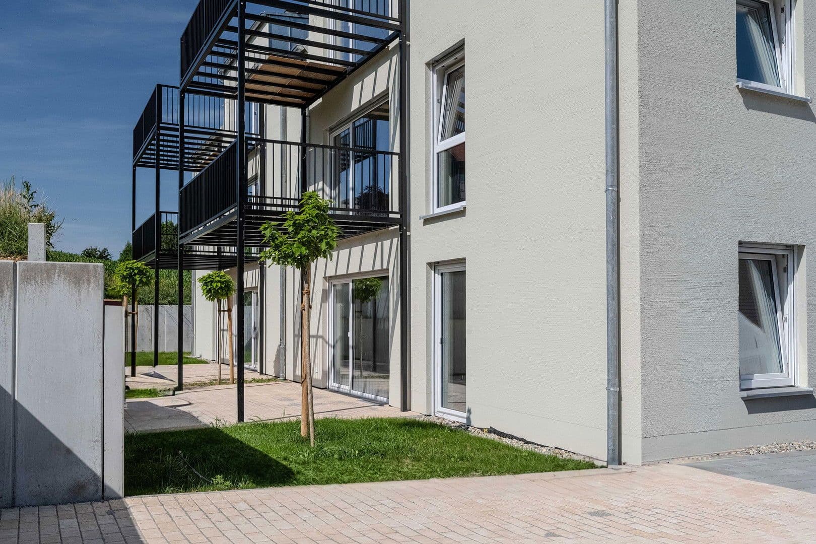 Prenájom bytu 2-izbový 91 m², Fichtelgebirgstraße 6, Sinzing, Bavorsko Prenájom bytu 2-izbový 91 m², Fichtelgebirgstraße 6, Sinzing, Bavorsko
