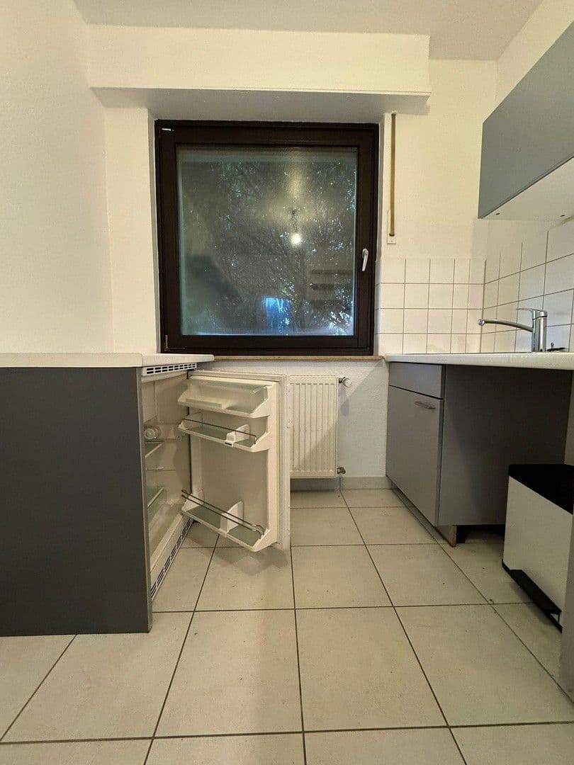 Prenájom bytu 1-izbový 39 m², Beethovenstraße 15, Frankfurt am Main, Hesensko Prenájom bytu 1-izbový 39 m², Beethovenstraße 15, Frankfurt am Main, Hesensko