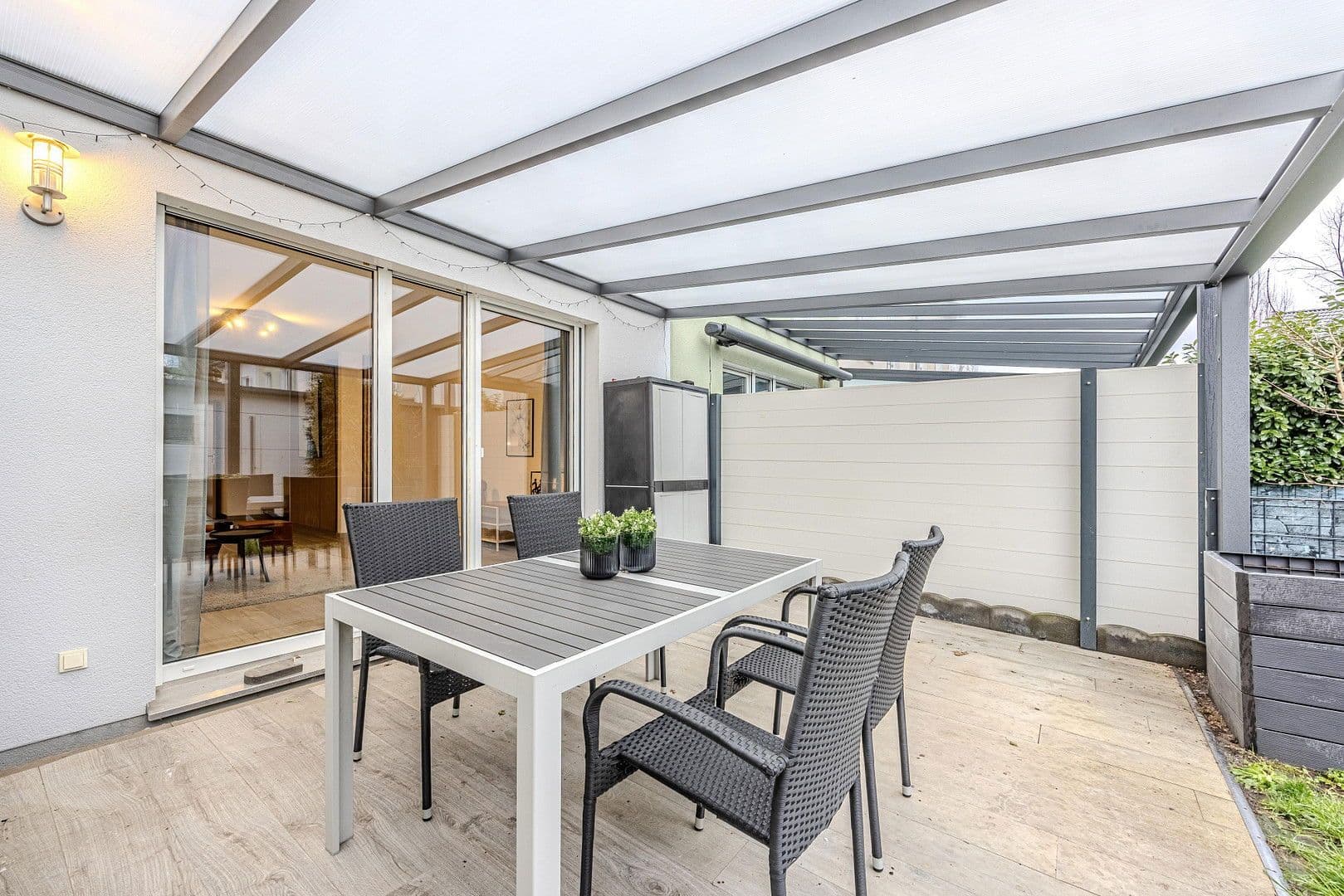 Predaj domu 141 m², pozemek 150 m², Johan-Kaiser-Ring 148, Hanau, Hesensko Predaj domu 141 m², pozemek 150 m², Johan-Kaiser-Ring 148, Hanau, Hesensko