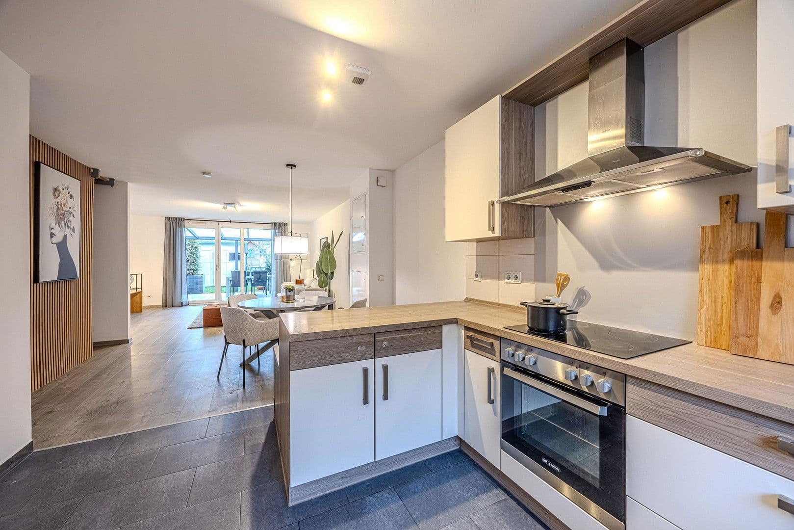 Predaj domu 141 m², pozemek 150 m², Johan-Kaiser-Ring 148, Hanau, Hesensko Predaj domu 141 m², pozemek 150 m², Johan-Kaiser-Ring 148, Hanau, Hesensko