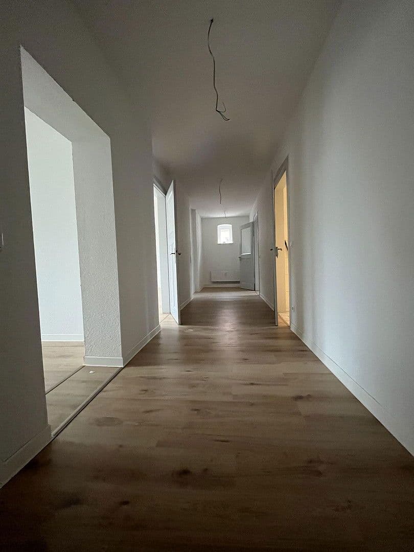 Prenájom bytu 4-izbový 133 m², Lassallestraße 9, Zwickau, Sasko Prenájom bytu 4-izbový 133 m², Lassallestraße 9, Zwickau, Sasko