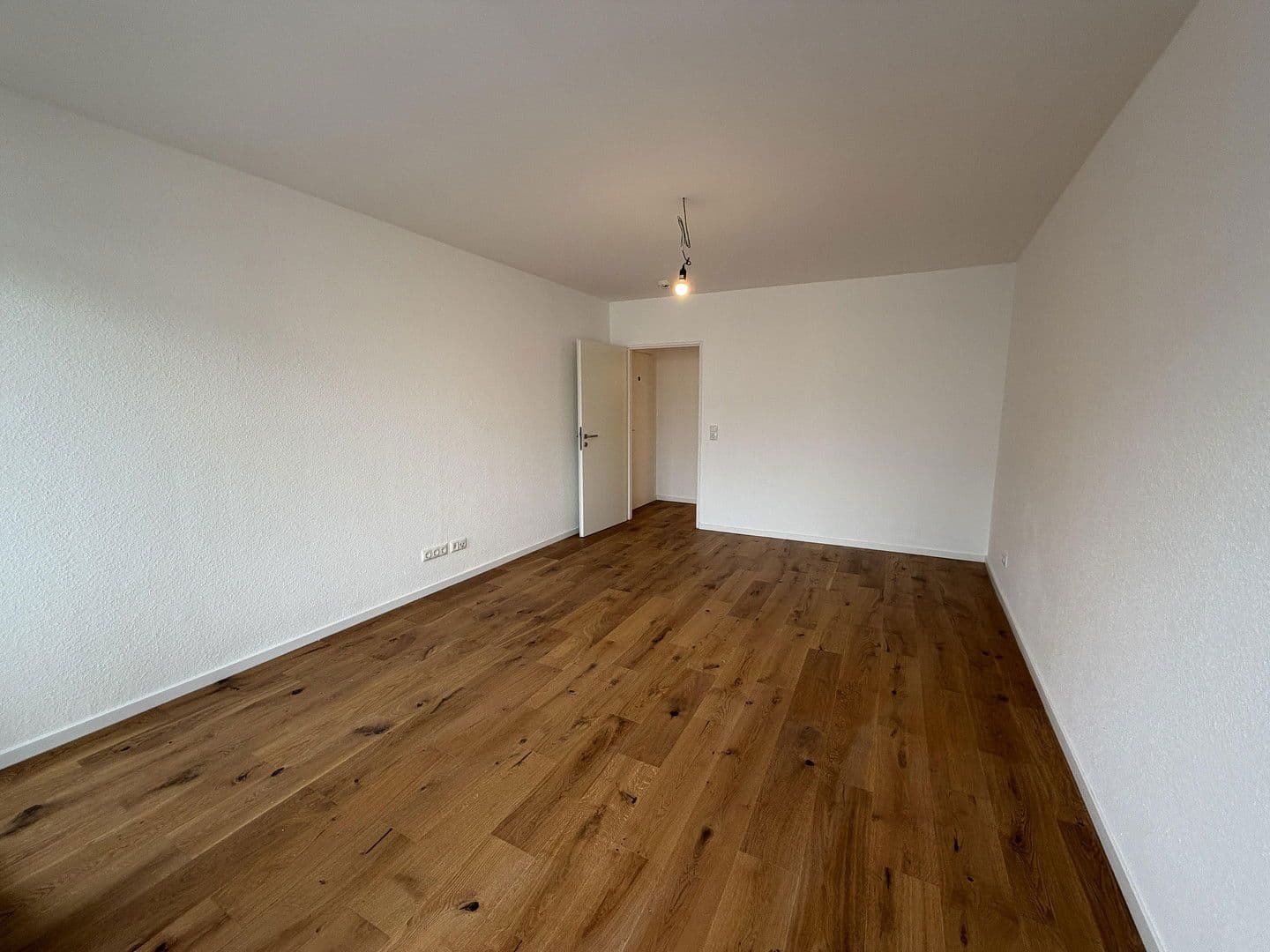 Prenájom bytu 1-izbový 33 m², Zeil 39, Frankfurt am Main, Hesensko Prenájom bytu 1-izbový 33 m², Zeil 39, Frankfurt am Main, Hesensko