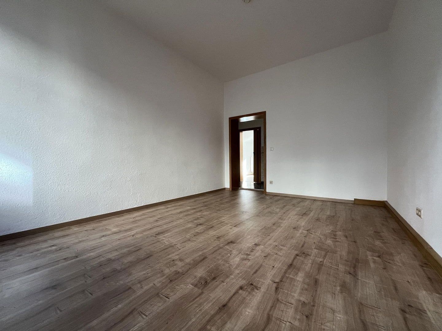 Prenájom bytu 2-izbový 43 m², Casparistraße 4, Chemnitz, Sasko Prenájom bytu 2-izbový 43 m², Casparistraße 4, Chemnitz, Sasko