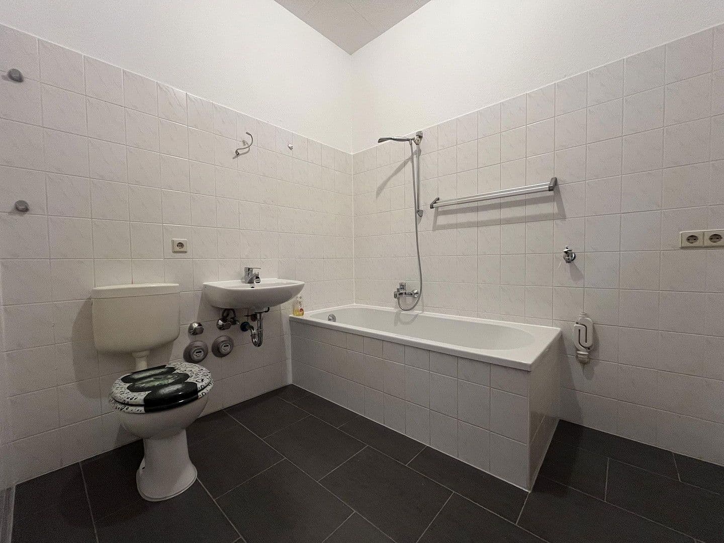 Prenájom bytu 2-izbový 43 m², Casparistraße 4, Chemnitz, Sasko Prenájom bytu 2-izbový 43 m², Casparistraße 4, Chemnitz, Sasko