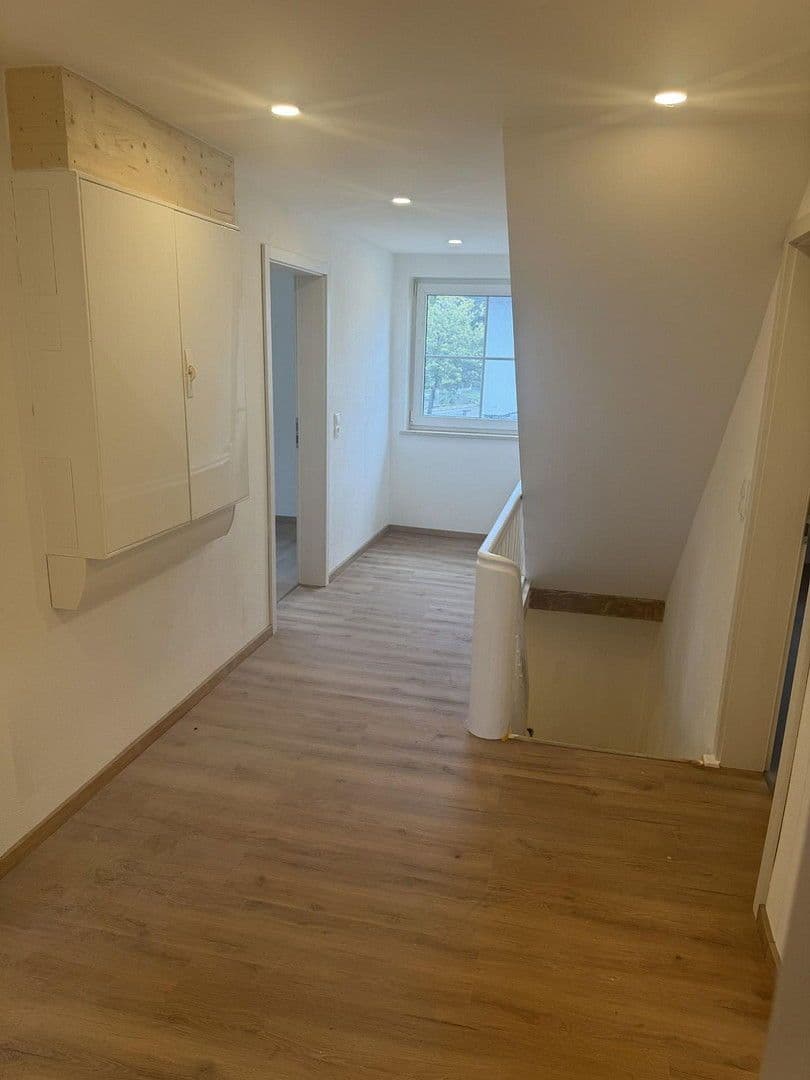 Prenájom domu 150 m², pozemek 400 m², Landensberg, Bavorsko Prenájom domu 150 m², pozemek 400 m², Landensberg, Bavorsko