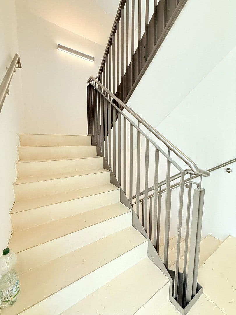 Predaj kancelárie 53 m², Hohenstaufenstr. 9, Berlin, Berlín Predaj kancelárie 53 m², Hohenstaufenstr. 9, Berlin, Berlín