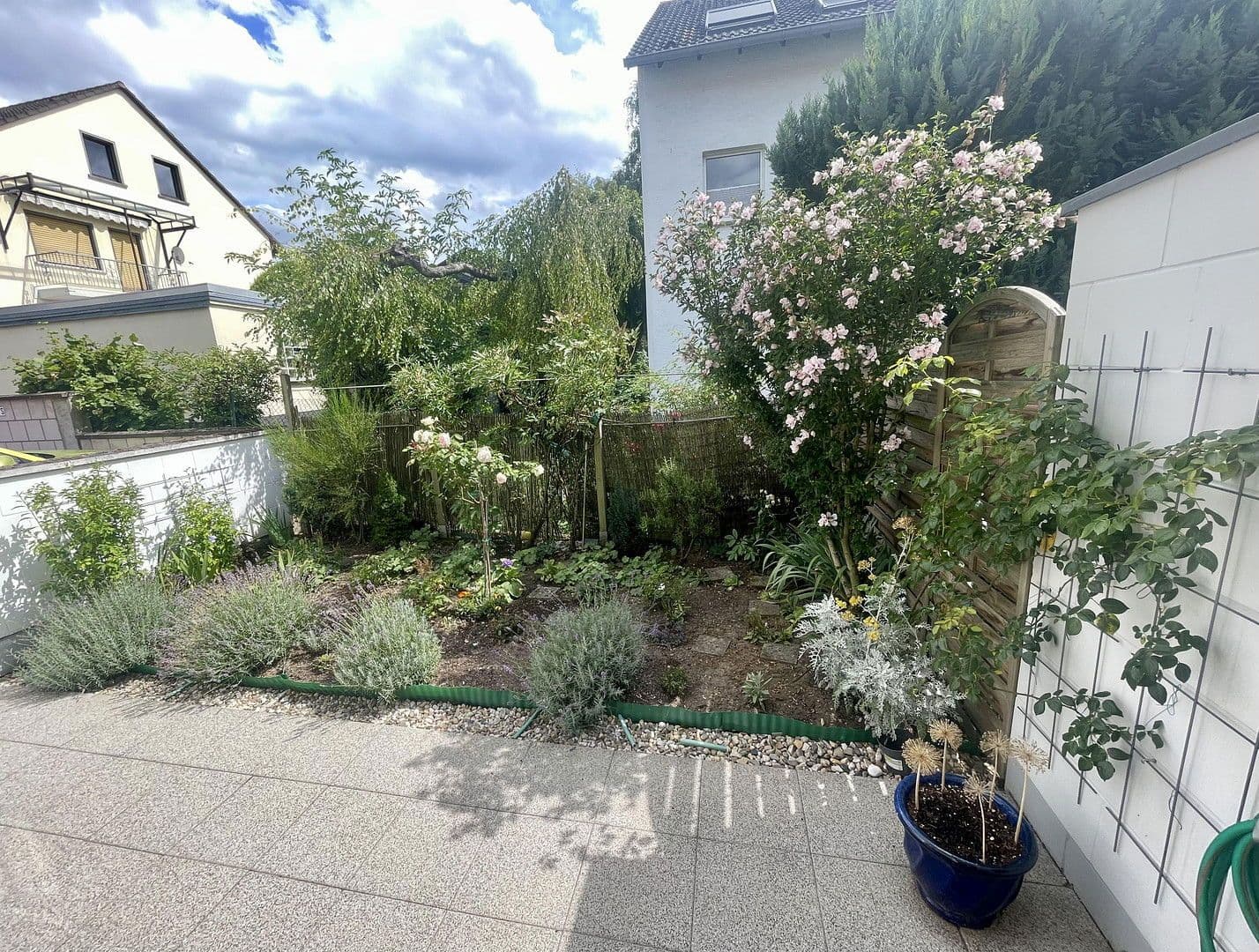 Predaj domu 138 m², pozemek 140 m², Bad Vilbel, Hesensko Predaj domu 138 m², pozemek 140 m², Bad Vilbel, Hesensko