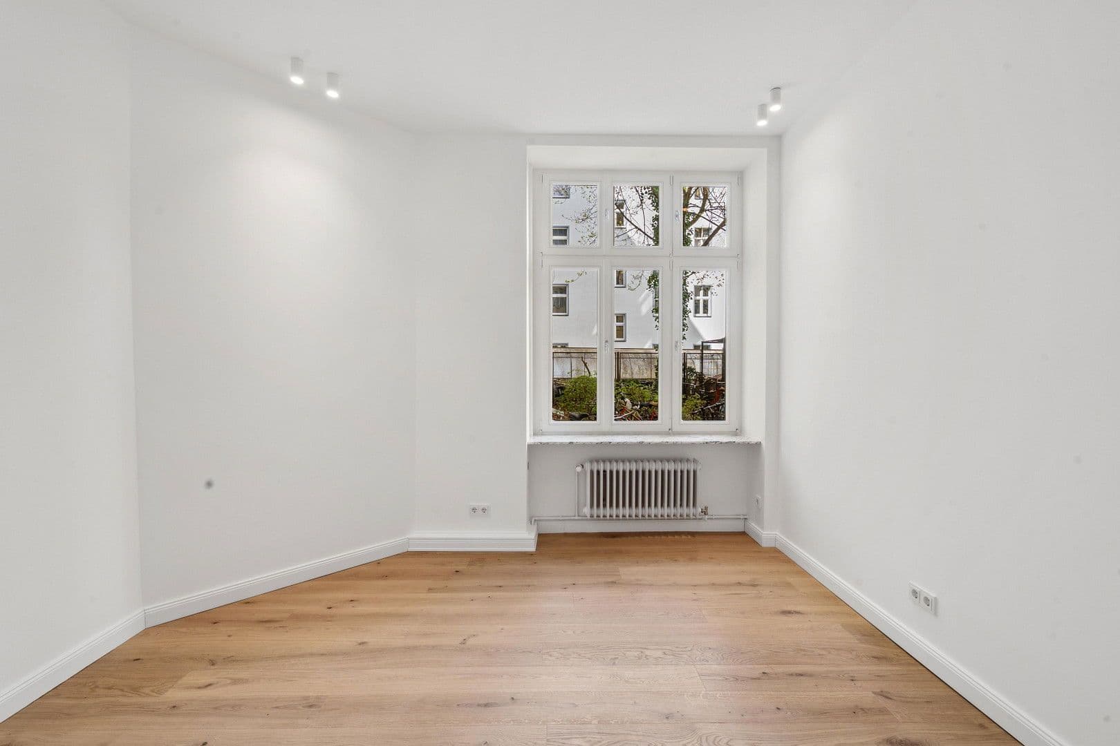 Predaj bytu 1-izbový 31 m², Weserstraße 54, neukölln, Berlín Predaj bytu 1-izbový 31 m², Weserstraße 54, neukölln, Berlín