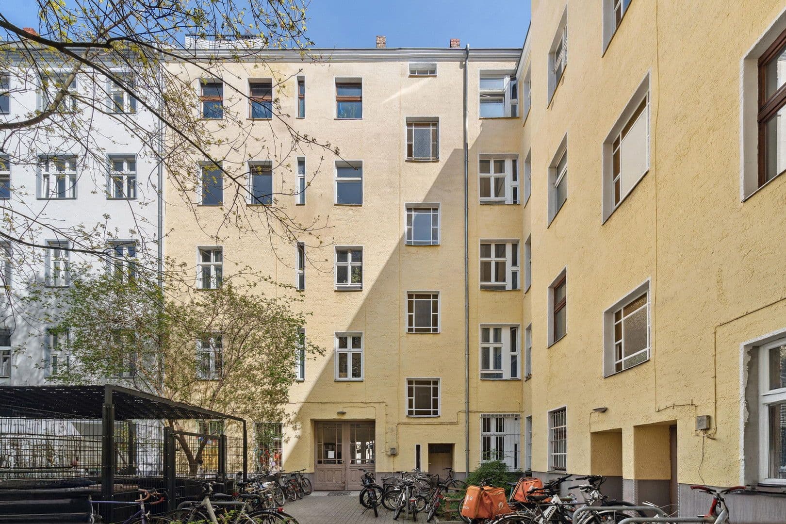 Predaj bytu 1-izbový 31 m², Weserstraße 54, neukölln, Berlín Predaj bytu 1-izbový 31 m², Weserstraße 54, neukölln, Berlín