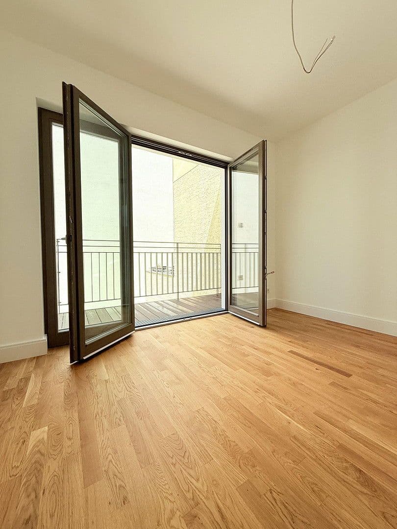 Predaj bytu 3-izbový 72 m², Hohenstaufenstr. 9, Berlin, Berlín Predaj bytu 3-izbový 72 m², Hohenstaufenstr. 9, Berlin, Berlín