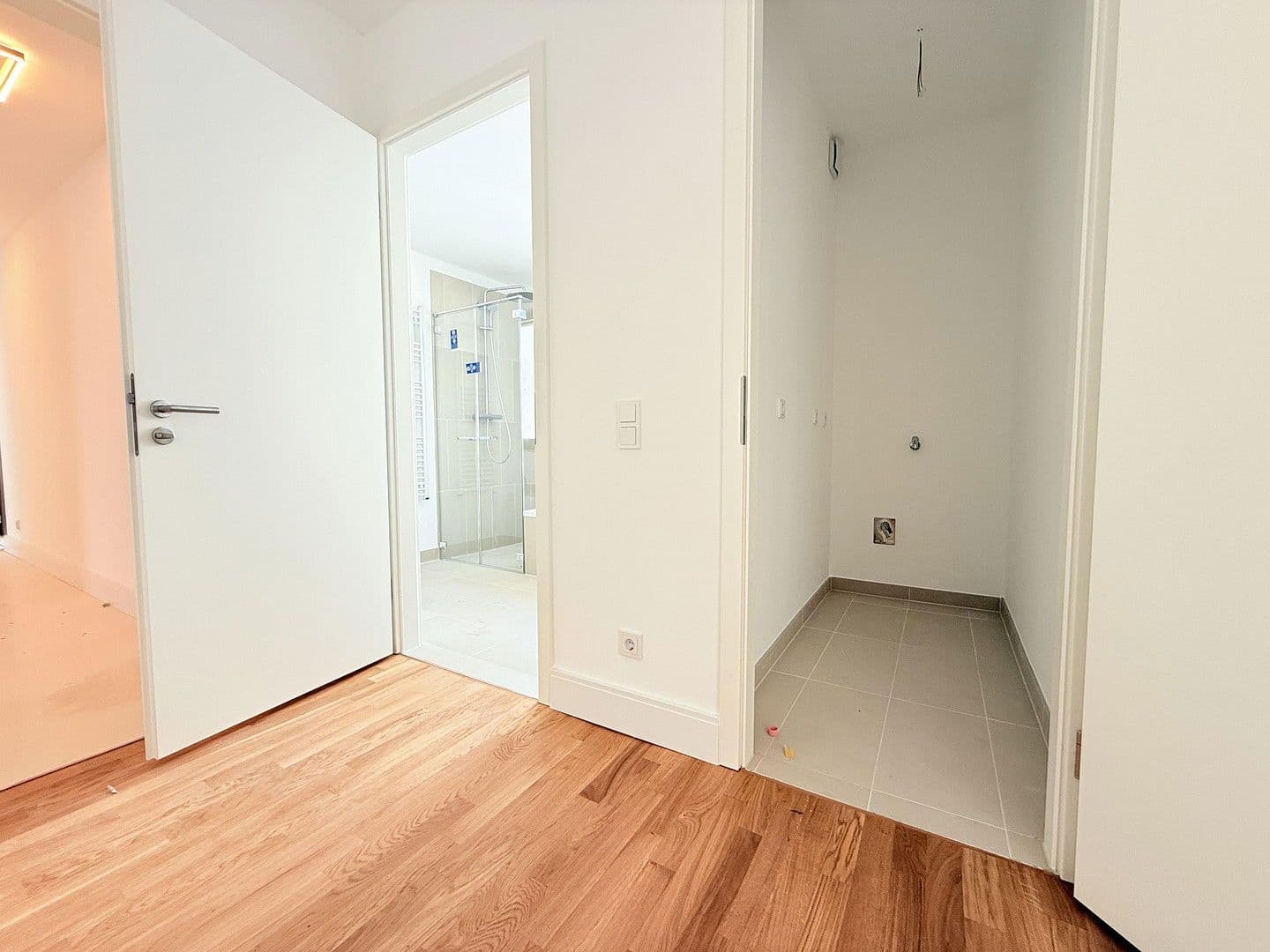 Predaj bytu 3-izbový 72 m², Hohenstaufenstr. 9, Berlin, Berlín Predaj bytu 3-izbový 72 m², Hohenstaufenstr. 9, Berlin, Berlín