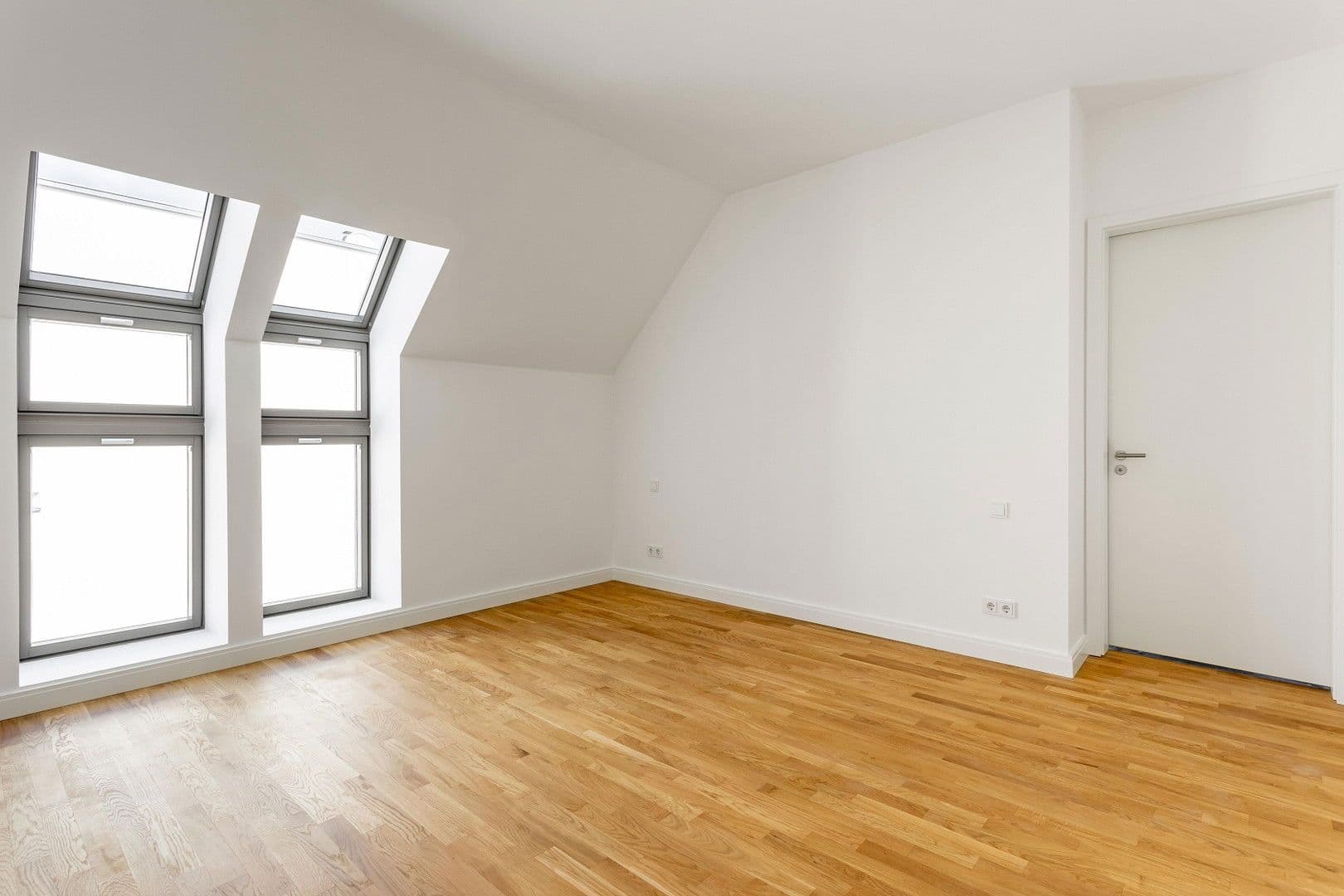 Predaj bytu 4-izbový 161 m², Hohenstaufenstraße 9, Berlin, Berlín Predaj bytu 4-izbový 161 m², Hohenstaufenstraße 9, Berlin, Berlín