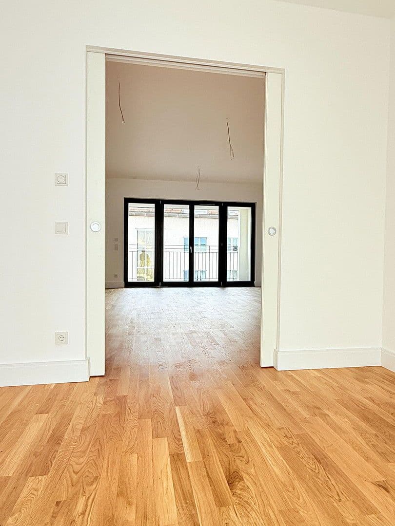 Predaj bytu 3-izbový 72 m², Hohenstaufenstraße 9, Berlin, Berlín Predaj bytu 3-izbový 72 m², Hohenstaufenstraße 9, Berlin, Berlín
