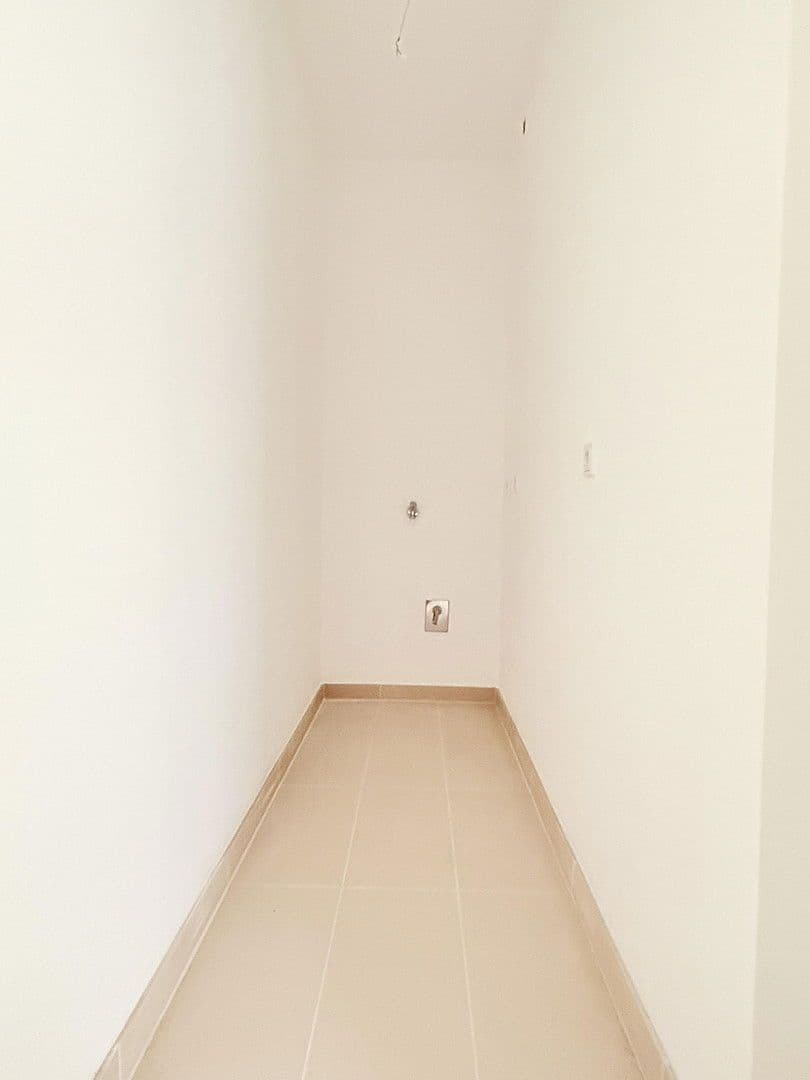 Predaj bytu 4-izbový 114 m², Hohenstaufenstraße 9, Berlin, Berlín Predaj bytu 4-izbový 114 m², Hohenstaufenstraße 9, Berlin, Berlín