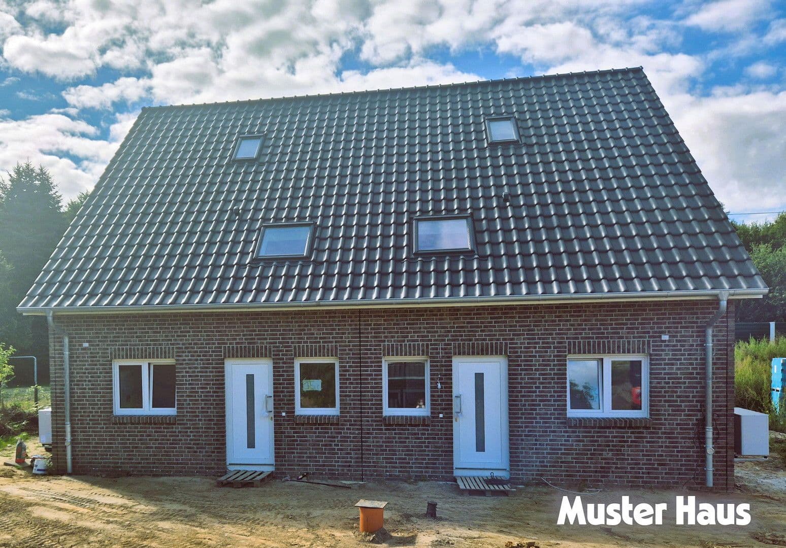 Predaj domu 100 m², pozemek 300 m², Brüggemannstraße 44, Schwarzenbek, Šlezvicko-Holštajnsko Predaj domu 100 m², pozemek 300 m², Brüggemannstraße 44, Schwarzenbek, Šlezvicko-Holštajnsko