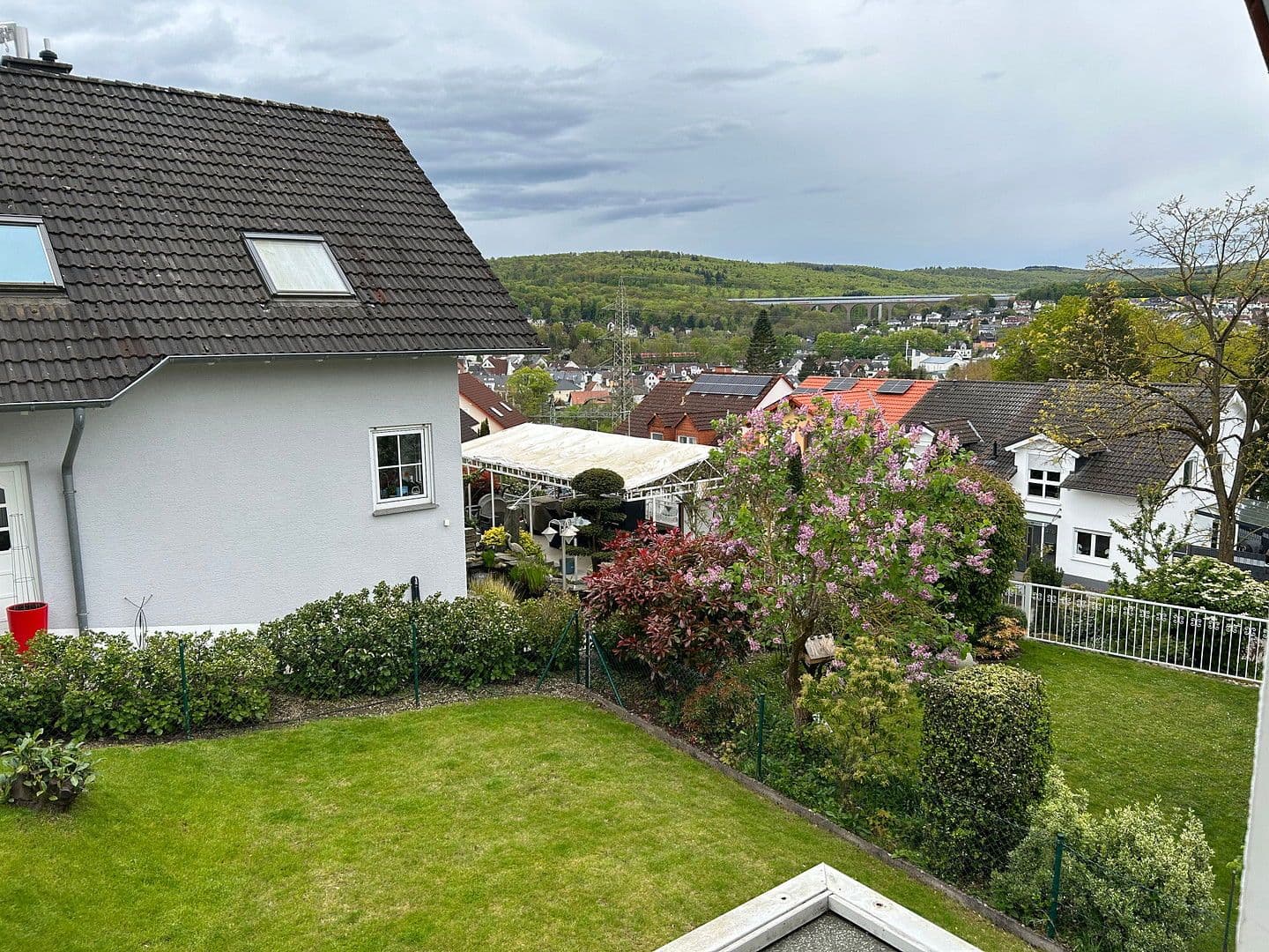 Prenájom bytu 2-izbový 70 m², Niedernhausen, Hesensko Prenájom bytu 2-izbový 70 m², Niedernhausen, Hesensko