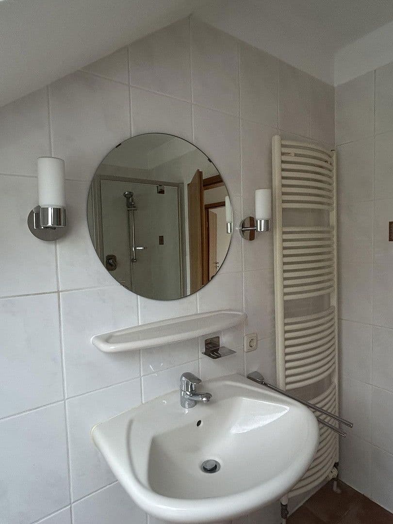 Prenájom bytu 2-izbový 70 m², Niedernhausen, Hesensko Prenájom bytu 2-izbový 70 m², Niedernhausen, Hesensko