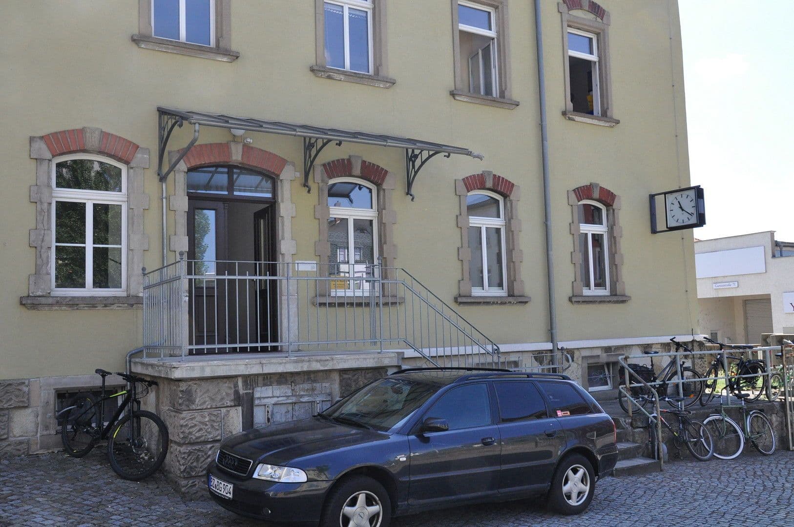 Prenájom kancelárie 91 m², Gartenstraße 70, Radebeul, Sasko Prenájom kancelárie 91 m², Gartenstraße 70, Radebeul, Sasko